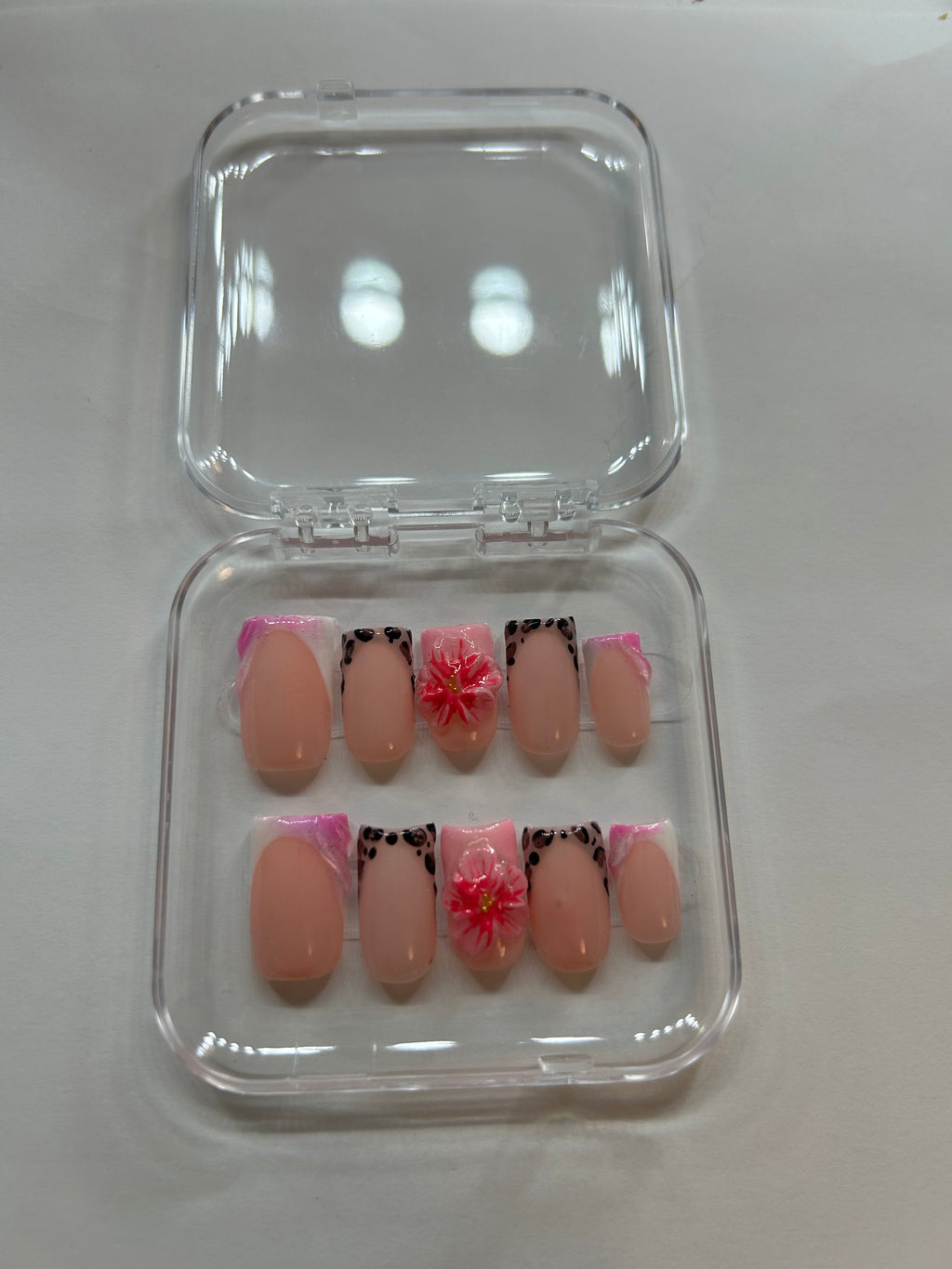 Rosa Leo